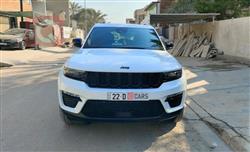 جیپ گراند شیرۆکی